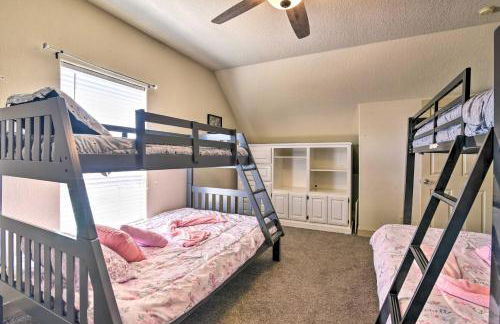 Waterfront Family Home with Patio in Hitchcock - Foto 26