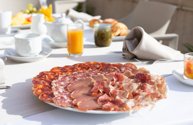 Suites Apartamentos Los Girasoles - Photo 16