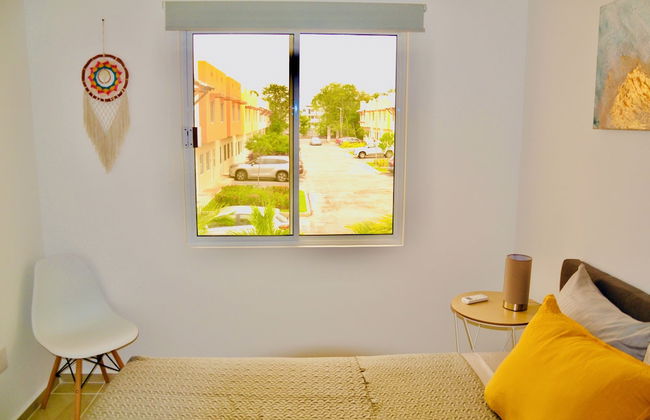 Cozy 2-bedroom Apartment With Amenities - Photo 4