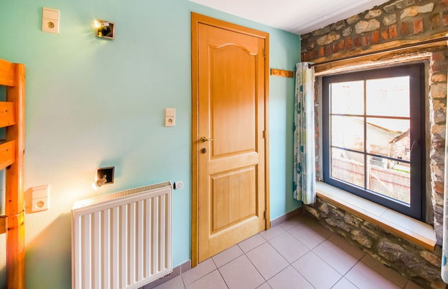 Stone Cottage with Sauna & Hot Tub near Cave of Lorette in Rochefort - Foto 7