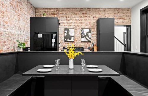 Unique Black Home in the Heart of Shelby Park - Foto 11