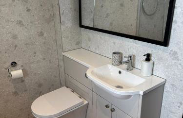 New renovated beach front cottage - Photo 21