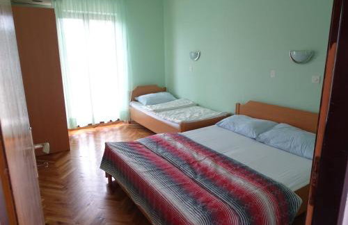 Zana Apartments - Photo 11