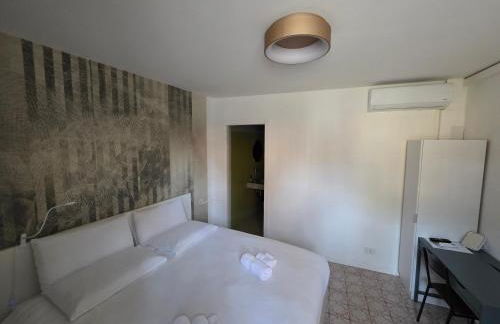 DOMUS GALLA PLACIDIA - superlative view - 50 meters from UNESCO heritage sites - San Vitale - Galla Placidia - Photo 35