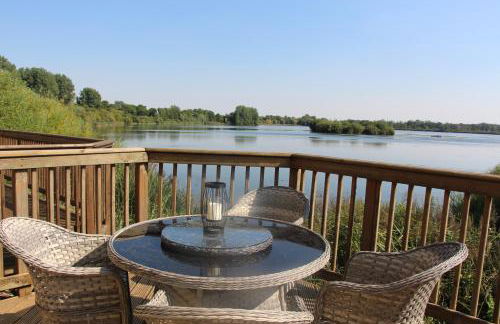 Coot Cottage - holiday house with fantastic lake views - Foto 14