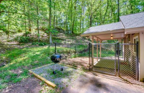 Pet-Friendly Pickens Vacation Rental with Fire Pit - Foto 31