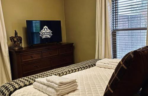 Stylish 3BR with Patio Walk to State Capitol - Foto 28