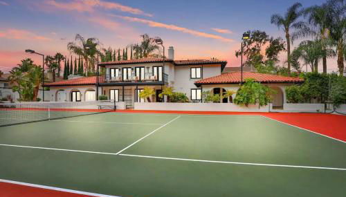 Sherman Oaks Tennis Estate with Pool + Spa - Foto 3
