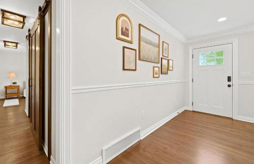 New! Private Lakefront Retreat 3BR 2BA Game Room - Foto 15