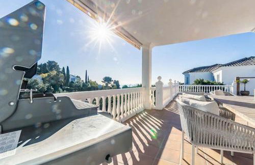 88-Exclusive Villa with Private Pool in Mijas, Malaga - Photo 48