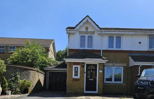 Heathrow Modern House with Parking & Fast WiFi - Foto 67