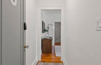 The Adaline Room #8 - Beautiful Hyde Park Apt, 2nd Floor, Steps to Bayshore - Foto 21