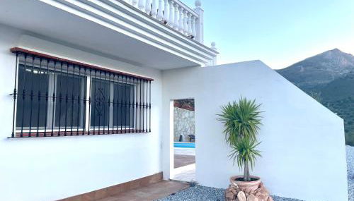 3 bedroom holiday home Alcaucin with private pool and mountain view - Photo 3