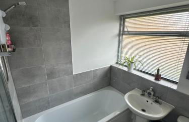 3 bedroom guest House in Brierley hill Contractors & Families Welcome DY5 - Foto 15
