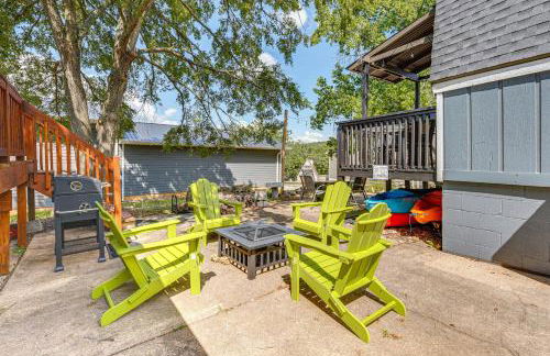 Cozy Cabin with Deck and Boat Launch Access in Lampe! - Foto 2