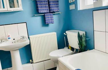 Gorwel, Spacious 3 Bedroom Cottage near the Beach - Photo 9