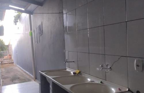 Casa espaçosa, com ar condicionado em todos os quartos - Foto 28