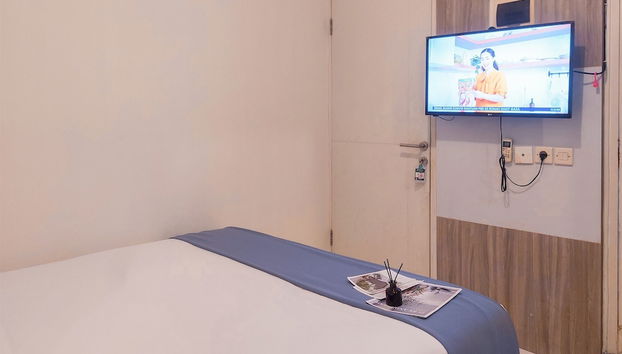 Minimalist and Homey Studio (No Kitchen) Apartment Aeropolis Residence - Foto 3, Habitación