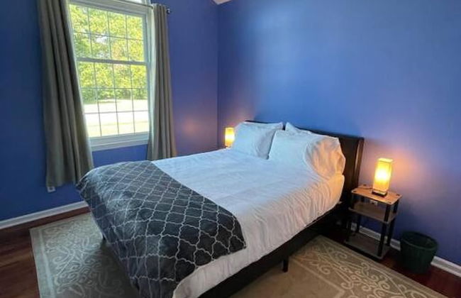 Relaxing Ranch With 1 King and 2 Queens Fast Wifi - Foto 12