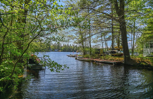 Cottage by the Pond The Perfect Cozy Escape! - Photo 14