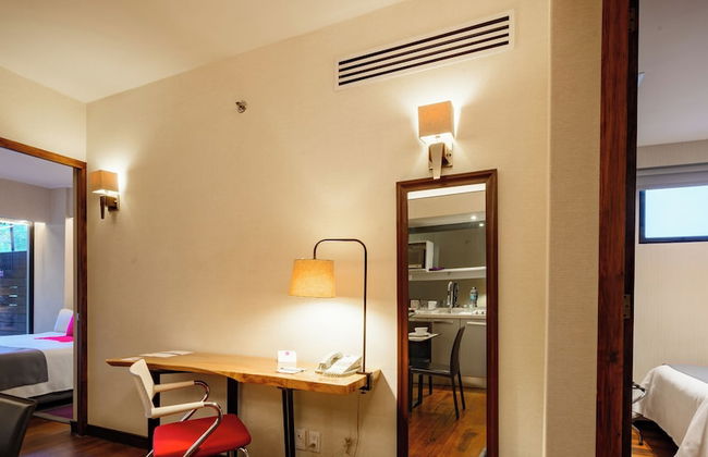 Las Suites Campos Eliseos - Foto 37