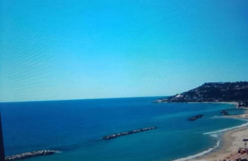 Bilocale in palazzo quinto piano con ascensore - Foto 1