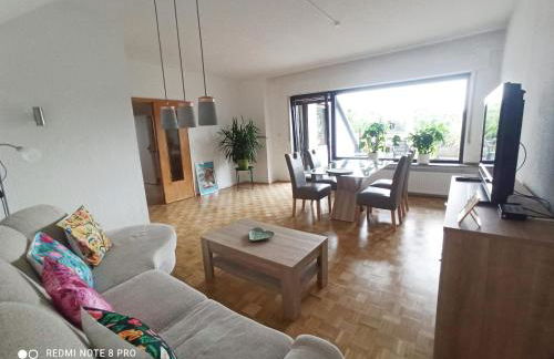 Gemütliche Ferienwohnung mit großer Dachterasse in gehobener Wohngegend - Foto 6