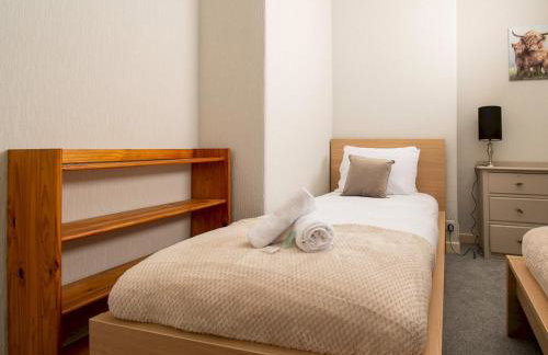 Private Entrance GF 2 bed flat near Renfrew Centre - Pass the Keys - Foto 70