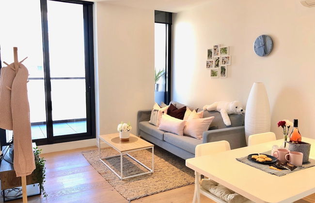 Deluxe and Brand New Lakeside Apartment - Foto 1