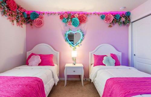 Luxury 8BR Villa with Pool, Spa, Theater & Game Room near Disney - Foto 24