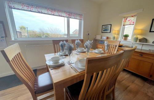 Traditional Cottage with Beautiful Views - Pass the Keys - Foto 10