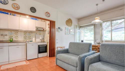 1 Bedroom Awesome Apartment In San Saturnino - Foto 3