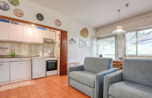 1 Bedroom Awesome Apartment In San Saturnino - Foto 3