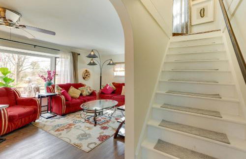 Milford Family Home with Koi Pond and Porch! - Foto 13