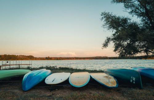 Premium Lakefront Cabin 2 The Magnolia - Foto 7