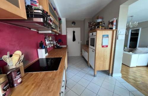 Zentrale, helle Wohnung mit Balkon! Ideal für Messe, Business und Städtereise - Foto 7