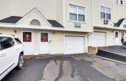 3 Mi to Dtwn New Haven Colorful Condo with Yard! - Foto 24