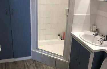 Lovely Charmouth cottage with log fire & garden close to beach - Photo 25