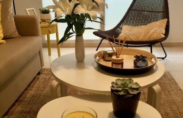 Designer's Flat - 3 Bdrm - Wifi - Best Location - Photo 4