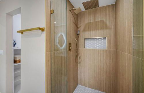 Luxe Getaway w Pool, Games & Fun Vibes - Foto 49