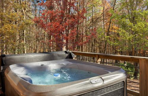 Cozy Cabin w Lake, Hot Tub, Huge Deck & Fire Pit - Foto 8