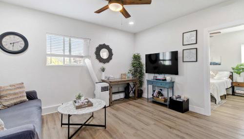 Country Charmer Single Story Cottage Pet Friendly - Foto 2