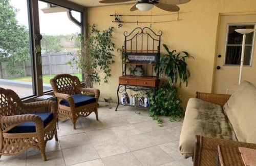 Lakefront Home Where You Can Retreat and Relax - Foto 28