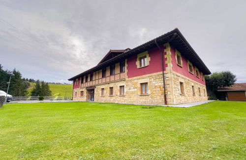 Amplia casa rural en entorno natural - Foto 2