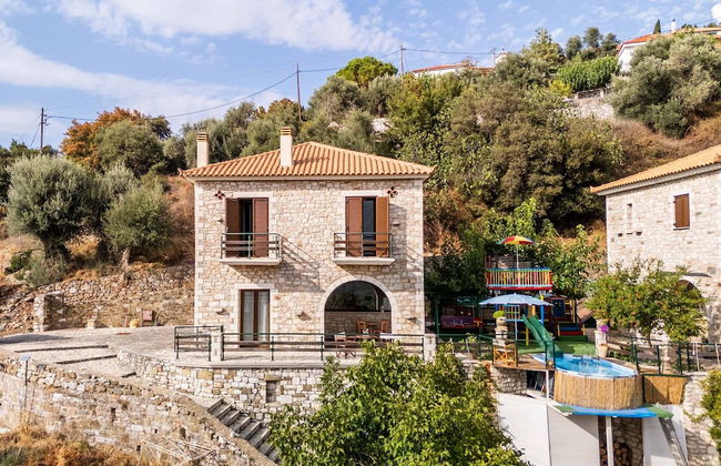 Mountain Oasis - Pool Playground Near Neda Falls - Foto 44