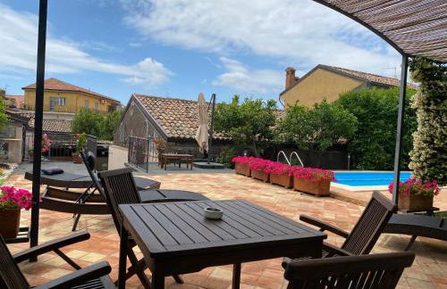 Villa con fascino antico e comfort moderno - Foto 44