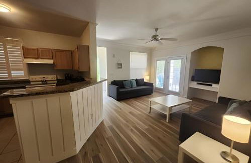 Runaway Beach Club Condo near Disney - Foto 7