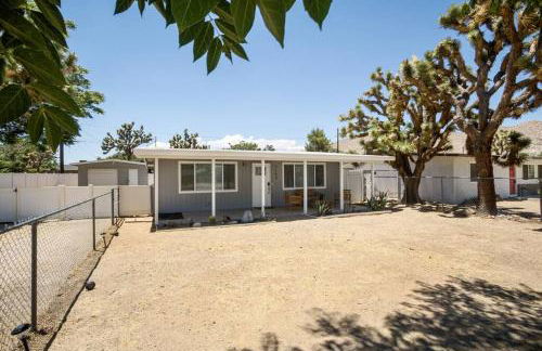 15 min to JT Park Hot Tub Cute Design Full Kitchen - Foto 26