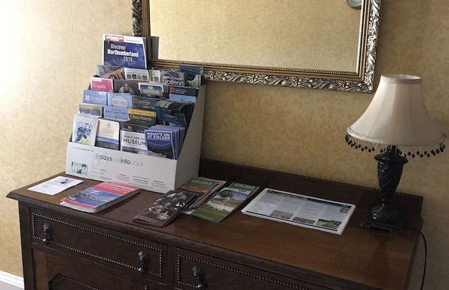 Byrness House - Photo 7