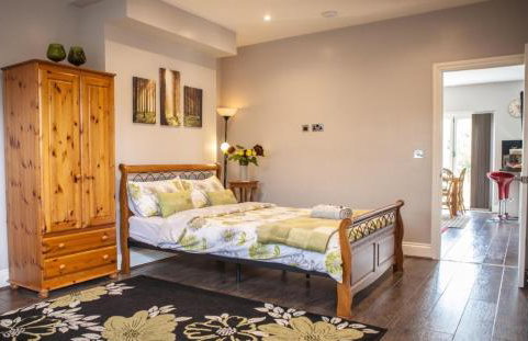 Cyrus House - Foto 1